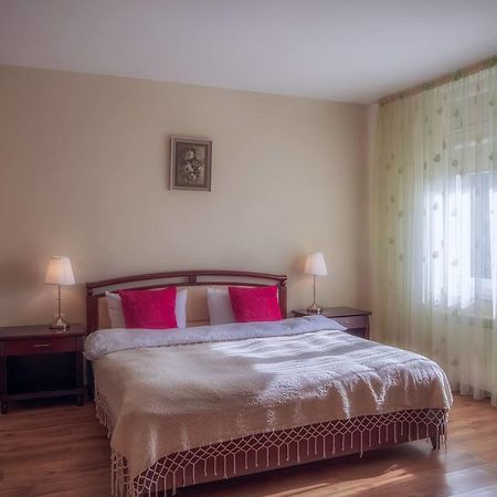 Pensiunea Boema Piatra Neamţ Extérieur photo