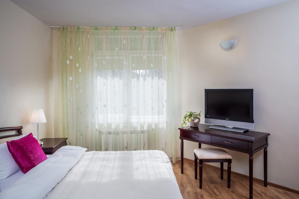 Pensiunea Boema Piatra Neamţ Extérieur photo