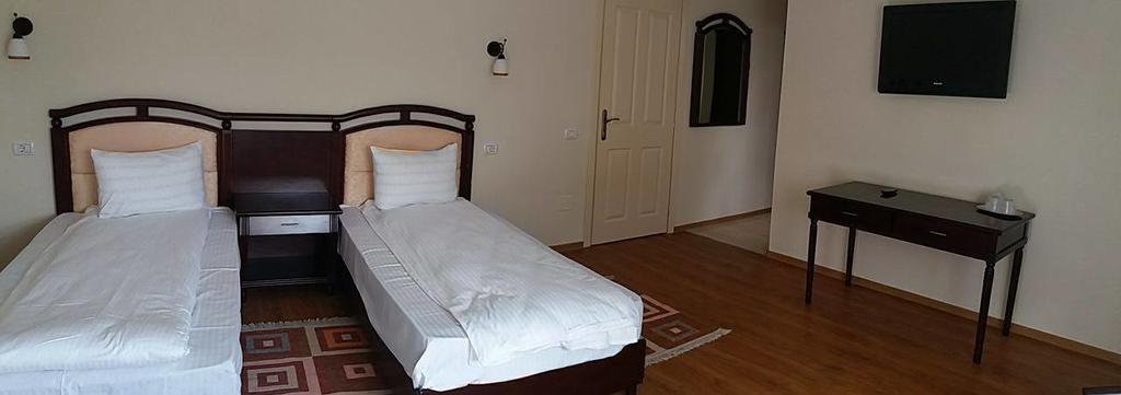 Pensiunea Boema Piatra Neamţ Extérieur photo